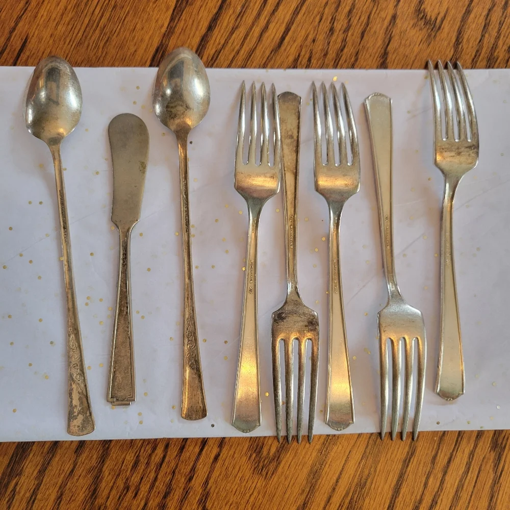 Vintage Silverplate Flatware Bundle 5 Forks 2 Long Spoons 1 Spreader
